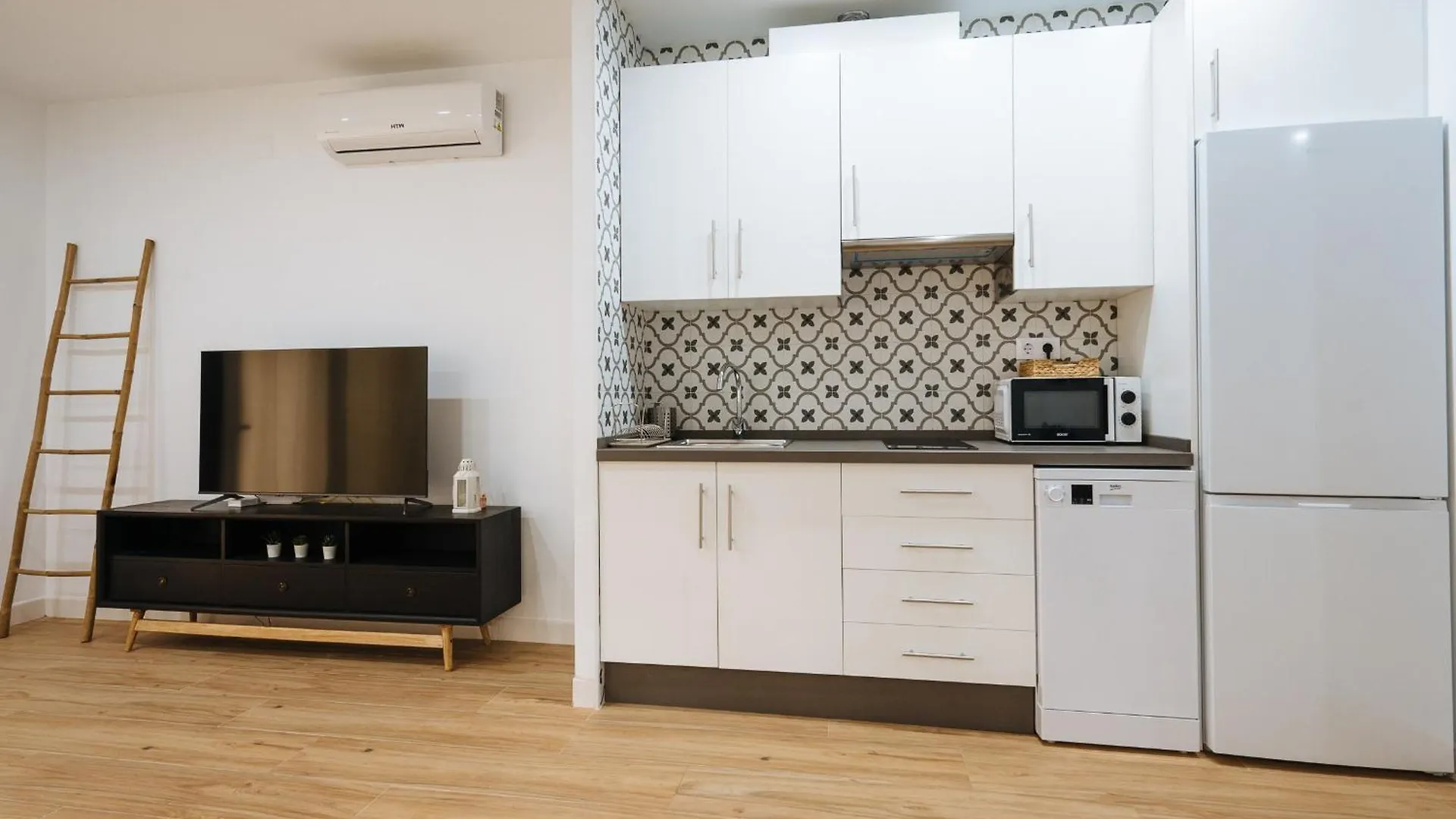 Wish Suite Miraflores De Sevilla 0*, Seville Spain